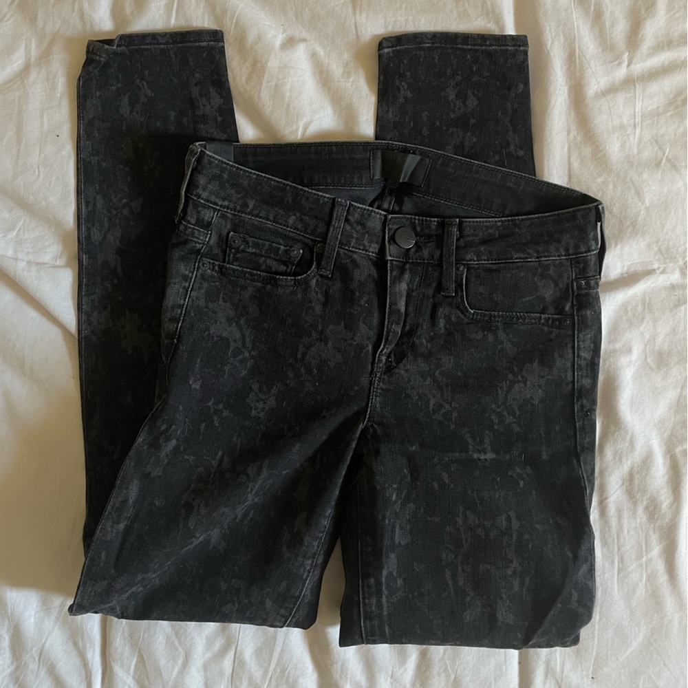 VINCE low rise skinny jean